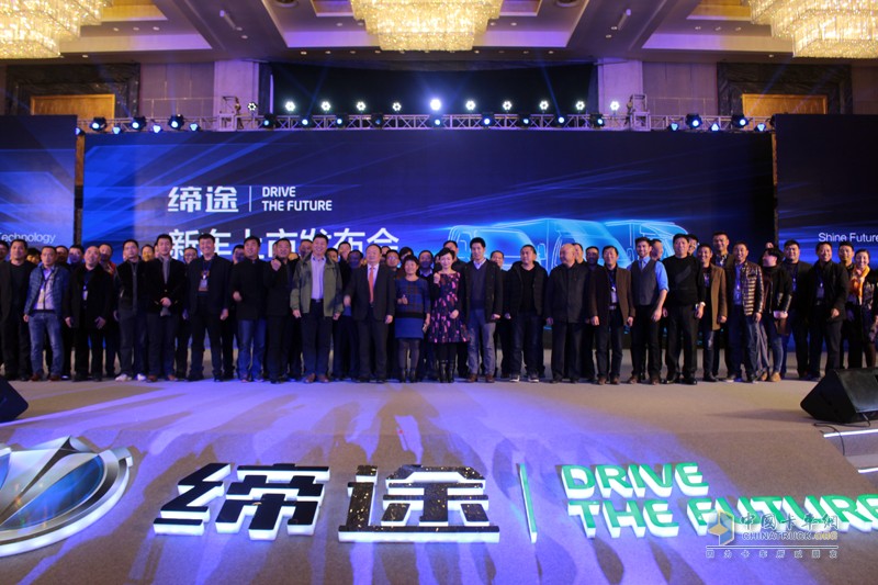 一汽解放 J6P重卡 質惠版 420馬力 6X4 牽引車(CA4250P66K24T1A1HE4)