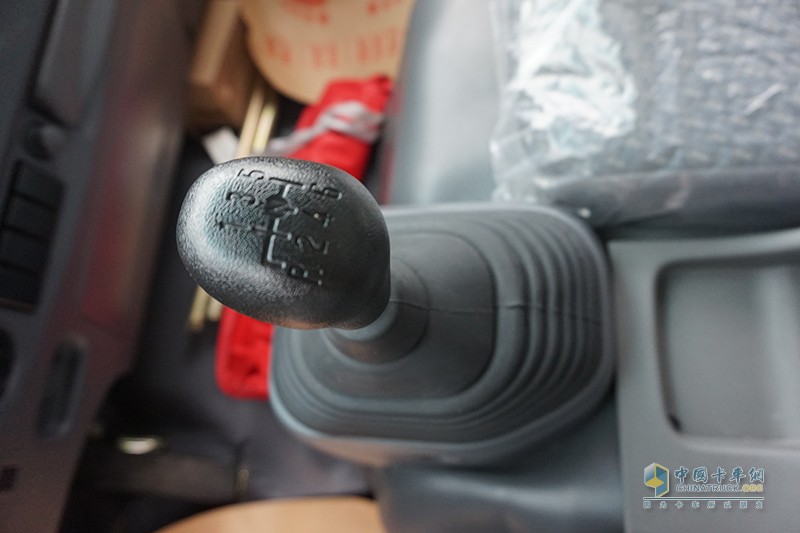 慶鈴五十鈴汽車 700P 氣剎（油剎）3815mm軸距