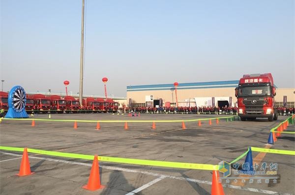 “X3000中國(guó)車王挑戰(zhàn)賽”比賽現(xiàn)場(chǎng)