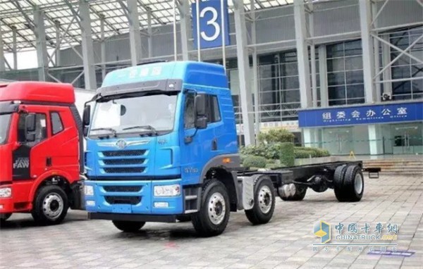 解放悍威車(chē)型