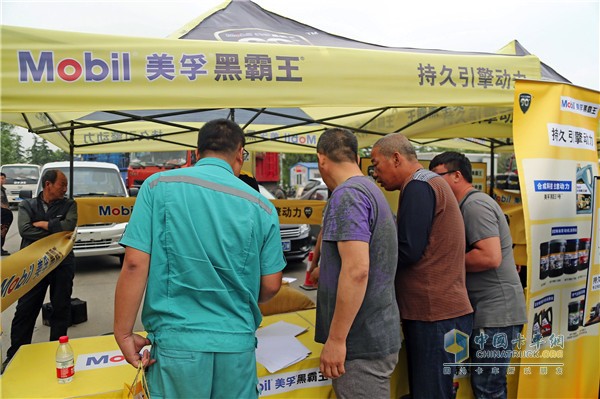 美孚黑霸王全系列產品 全面滿足卡車司機潤滑需求