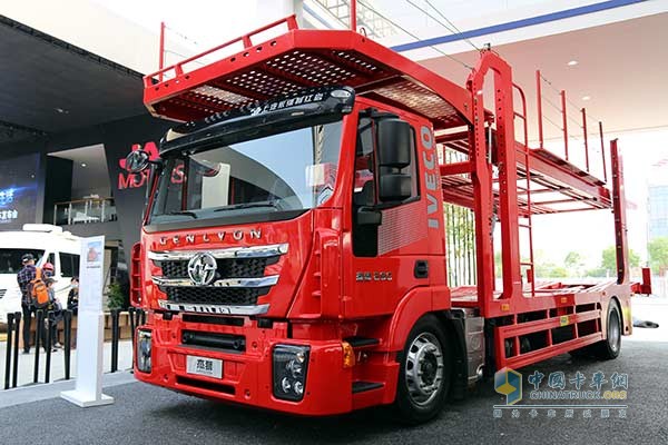 紅巖杰獅中置軸轎運車