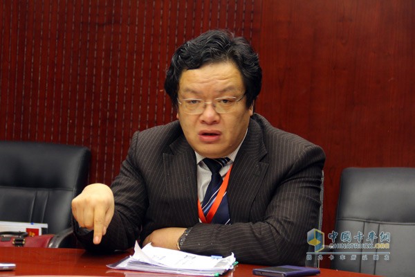中國(guó)HOWO輕卡銷售部副總經(jīng)理馬優(yōu)勛