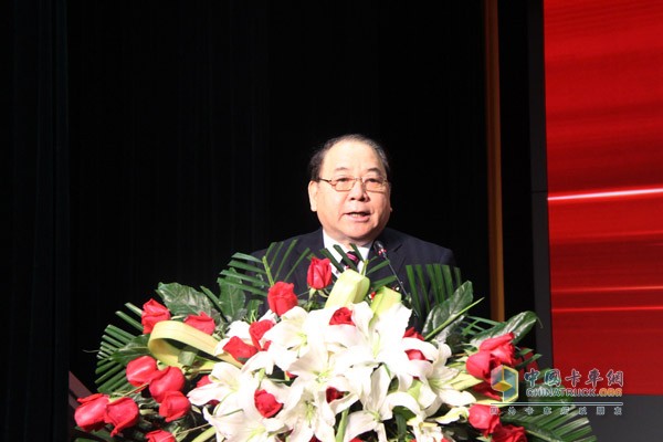 中國重型汽車集團有限公司董事長、黨委書記馬純濟