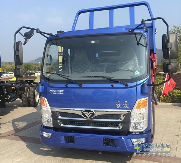 可適應(yīng)城市地下室的H3自卸車(chē)