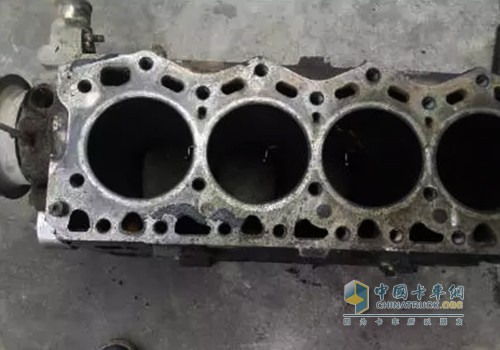 發(fā)動機(jī)汽缸壁