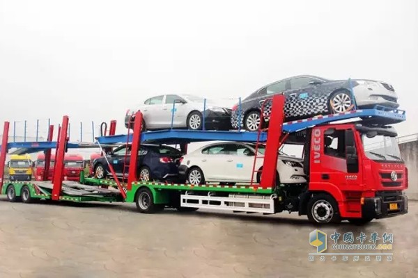 紅巖杰獅轎運車