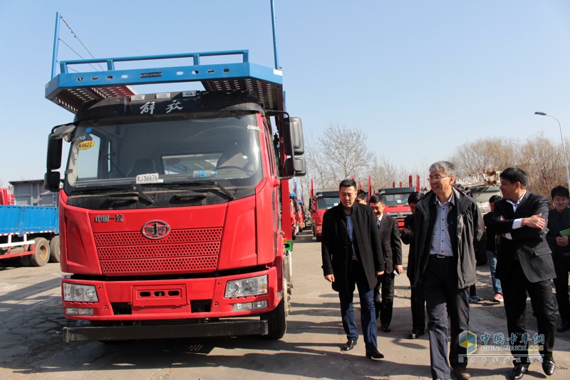  主攻中置軸轎運(yùn)車 一汽解放與天津勞爾簽署戰(zhàn)略合作