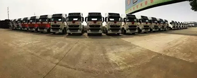  中國(guó)重汽豪門雙雄批量交車