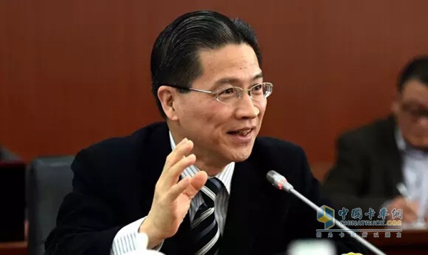 全國政協(xié)常委、民建中央副主席周漢民