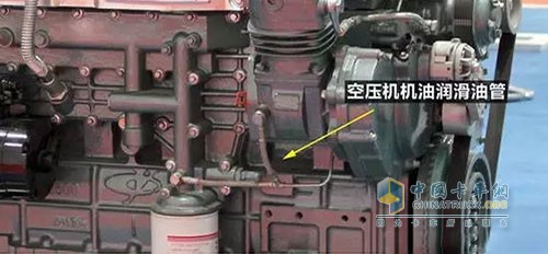 注意空壓機(jī)機(jī)油潤(rùn)滑油管是否完好