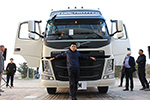 100×300    博通美達(dá)用沃爾沃卡車做算術(shù)題