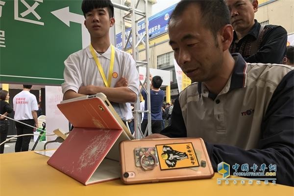 卡車網(wǎng)用戶體驗現(xiàn)場游戲