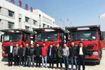 攜手重汽 首批長(zhǎng)久T5G中置軸轎運(yùn)車交付長(zhǎng)久物流