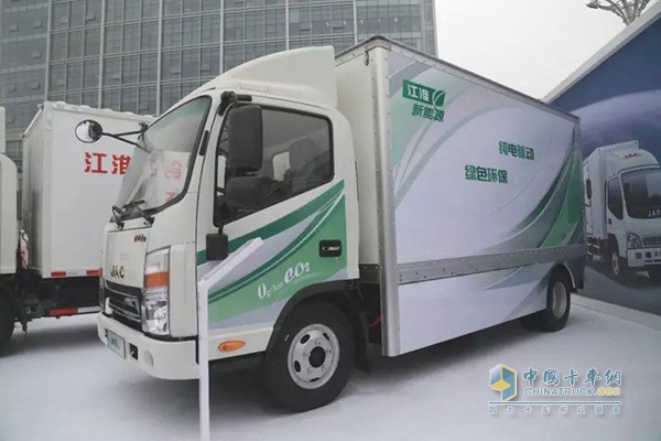 動力強(qiáng)勁、綠色環(huán)保的江淮帥鈴i5