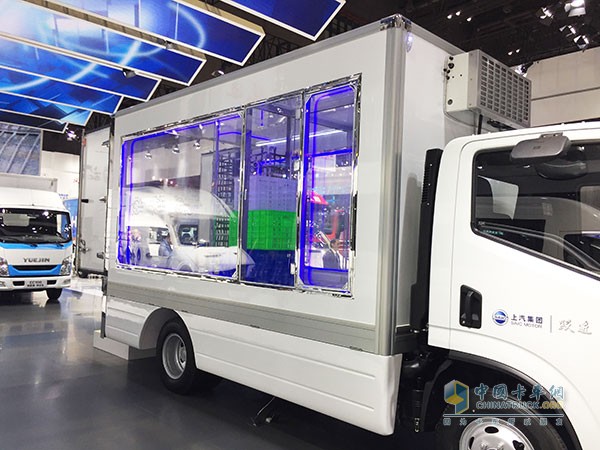躍進C300-33三溫冷藏概念車