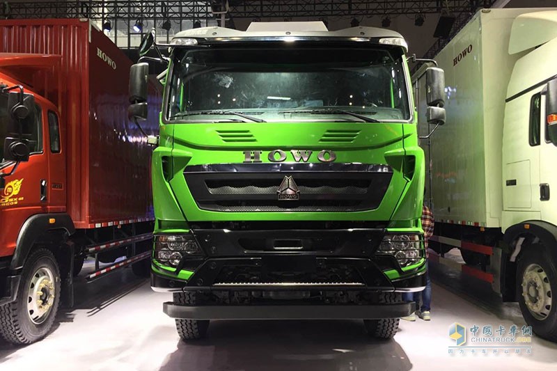 上海車展，中國重汽家族精彩奉獻(xiàn)