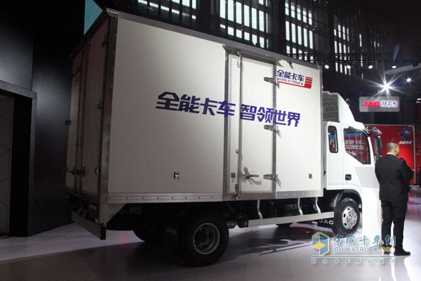 從貨箱就可看出全能卡車的與眾不同，產品要智領世界哦