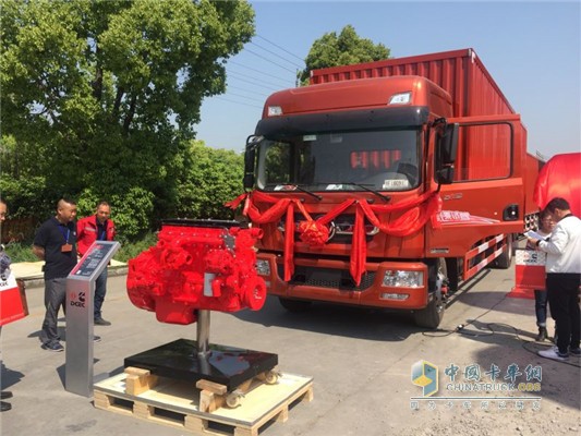 東風多利卡D12、東風康明斯發(fā)動機