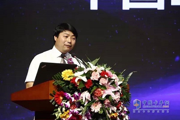 中國汽車流通協(xié)會商用車商會秘書長鐘渭平