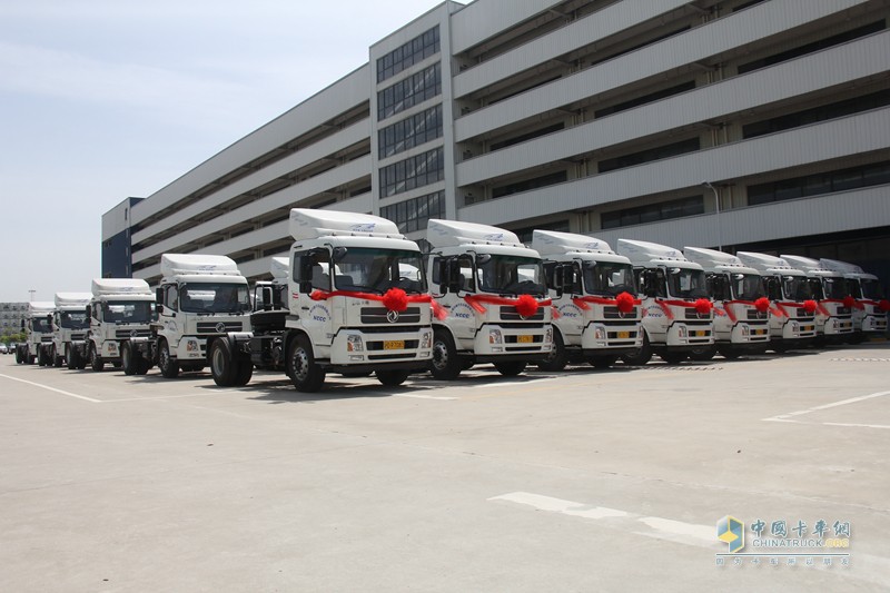 東風(fēng)商用車與日郵“超越經(jīng)典、再啟新程”交車儀式