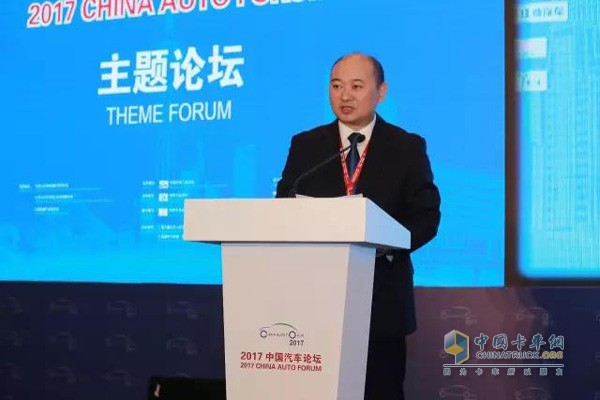 江淮汽車總經理項興初與業(yè)內專家深入探討