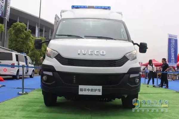 依維柯New Daily移動(dòng)腦卒中救護(hù)車