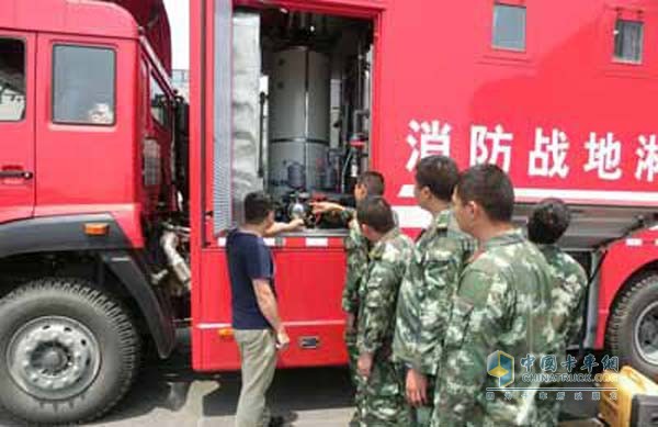 迪馬DMT5089TZHTX消防戰(zhàn)地淋浴車“入伍”寧波戰(zhàn)勤保障大隊