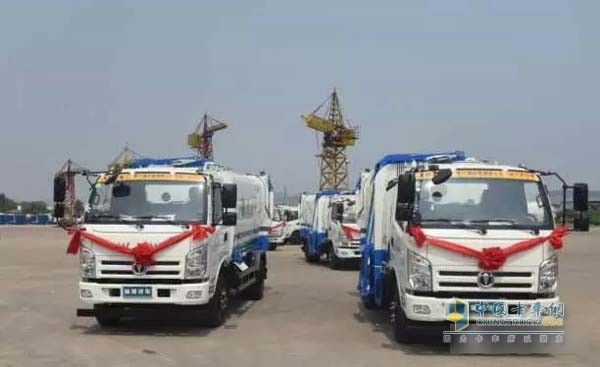 五征環(huán)衛(wèi)裝備產品發(fā)往市場