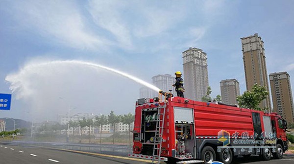 萊山消防購(gòu)置新消防車