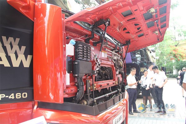 解放新J6南方版車輛配備了一套獨立冷風系統(tǒng)