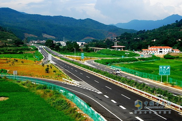 需要西安康明斯發(fā)動機(jī)的云南公路