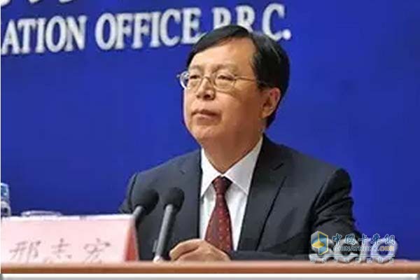 國家統(tǒng)計局新聞發(fā)言人、國民經(jīng)濟(jì)綜合統(tǒng)計司司長邢志宏