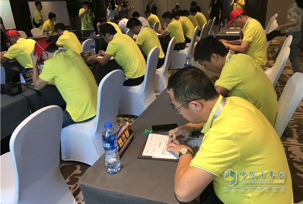卡友達(dá)人大賽現(xiàn)場筆試