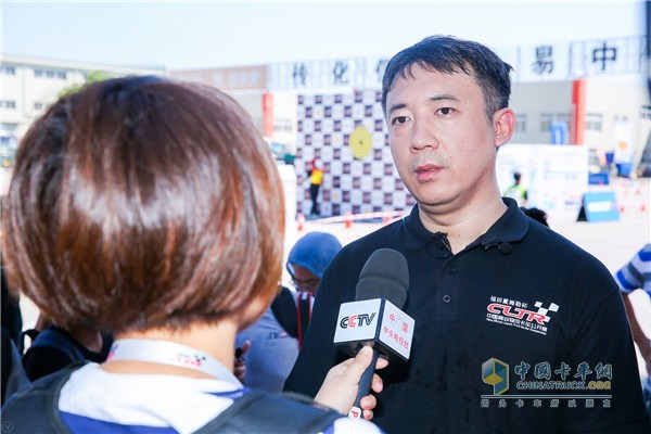 福田汽車集團(tuán)高級副總裁、品牌總監(jiān)李健先生接受中央電視臺采訪