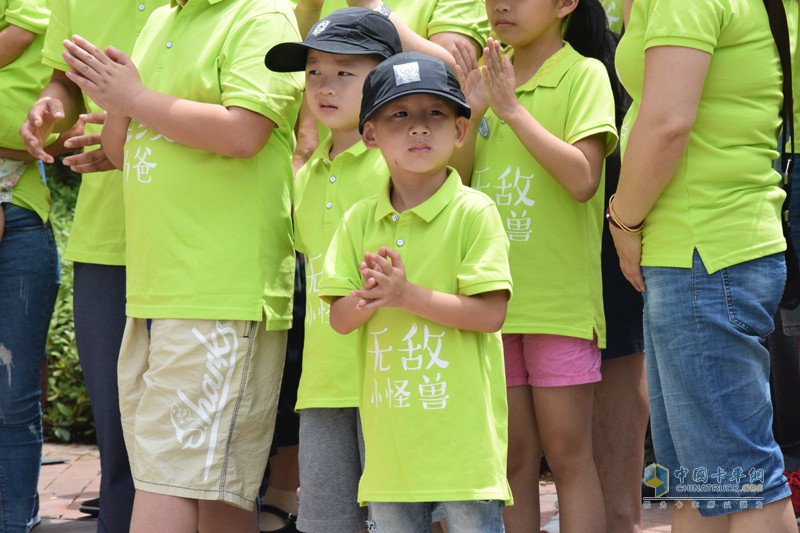 江鈴輕卡家族第四季“爸爸開(kāi)輕卡” 一場(chǎng)屬于孩子們的活動(dòng)