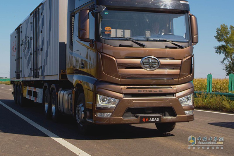 一汽解放智能卡車完成高速公路實(shí)車測(cè)試，駛?cè)胫悄軙r(shí)代