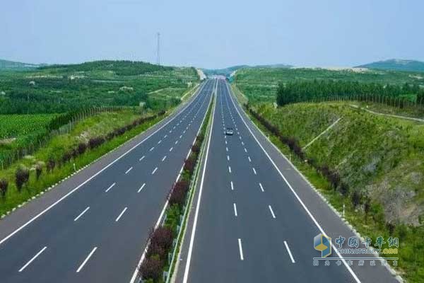 延長(zhǎng)黃龍高速公路