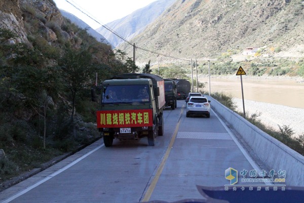川藏線鋼鐵汽車(chē)團(tuán)更是鐘愛(ài)中國(guó)重汽