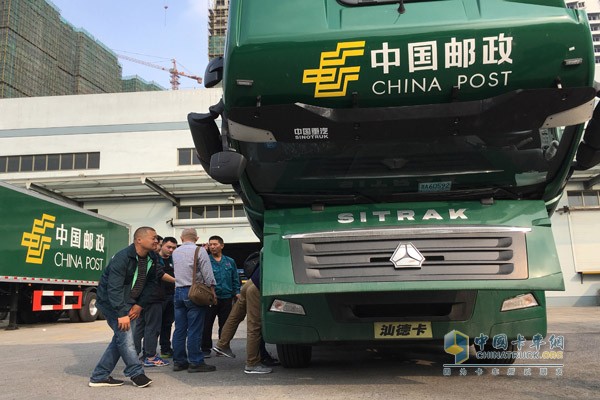 采埃孚組織中國郵政車隊進行駕駛培訓