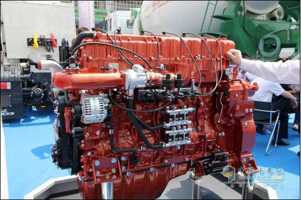 聯(lián)合卡車6K13N天然氣發(fā)動機(jī)