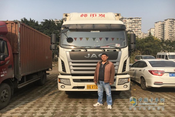 成都喜鵲物流運輸有限公司總經(jīng)理周善終