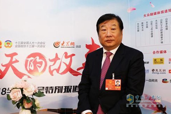 山東重工集團(tuán)有限公司董事長(zhǎng)、濰柴控股集團(tuán)有限公司董事長(zhǎng)、山東省交通工業(yè)集團(tuán)控股有限公司董事長(zhǎng)譚旭光