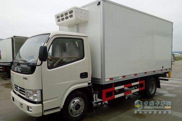 輕型冷藏車(chē)