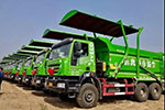 上汽動(dòng)力紅巖自卸車(chē)駛?cè)牒幽?為河南地區(qū)綠色渣運(yùn)助力