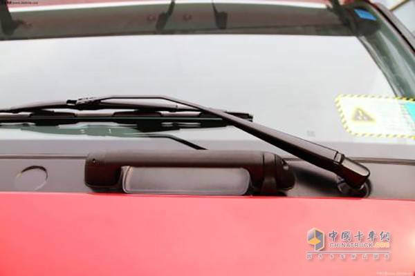 卡車前擋風玻璃雨刮器