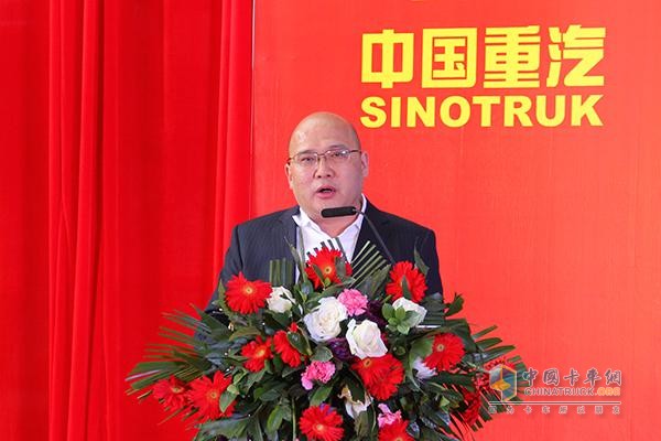 中國(guó)重汽銷售部總經(jīng)理張曉東