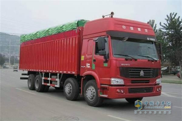 《通知》強(qiáng)調(diào)，強(qiáng)化對(duì)貨車司機(jī)群體的服務(wù)意識(shí)