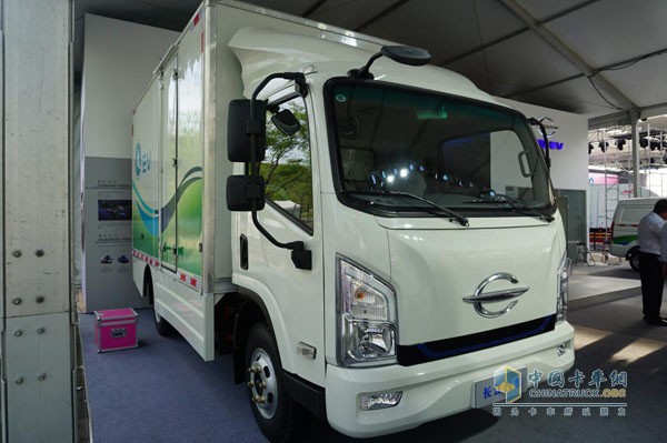 長(zhǎng)江汽車(chē)純電動(dòng)物流車(chē)