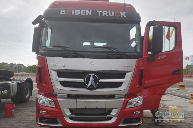 2018第十五屆北京車展第一天，商用車四大展臺(tái)精彩好車